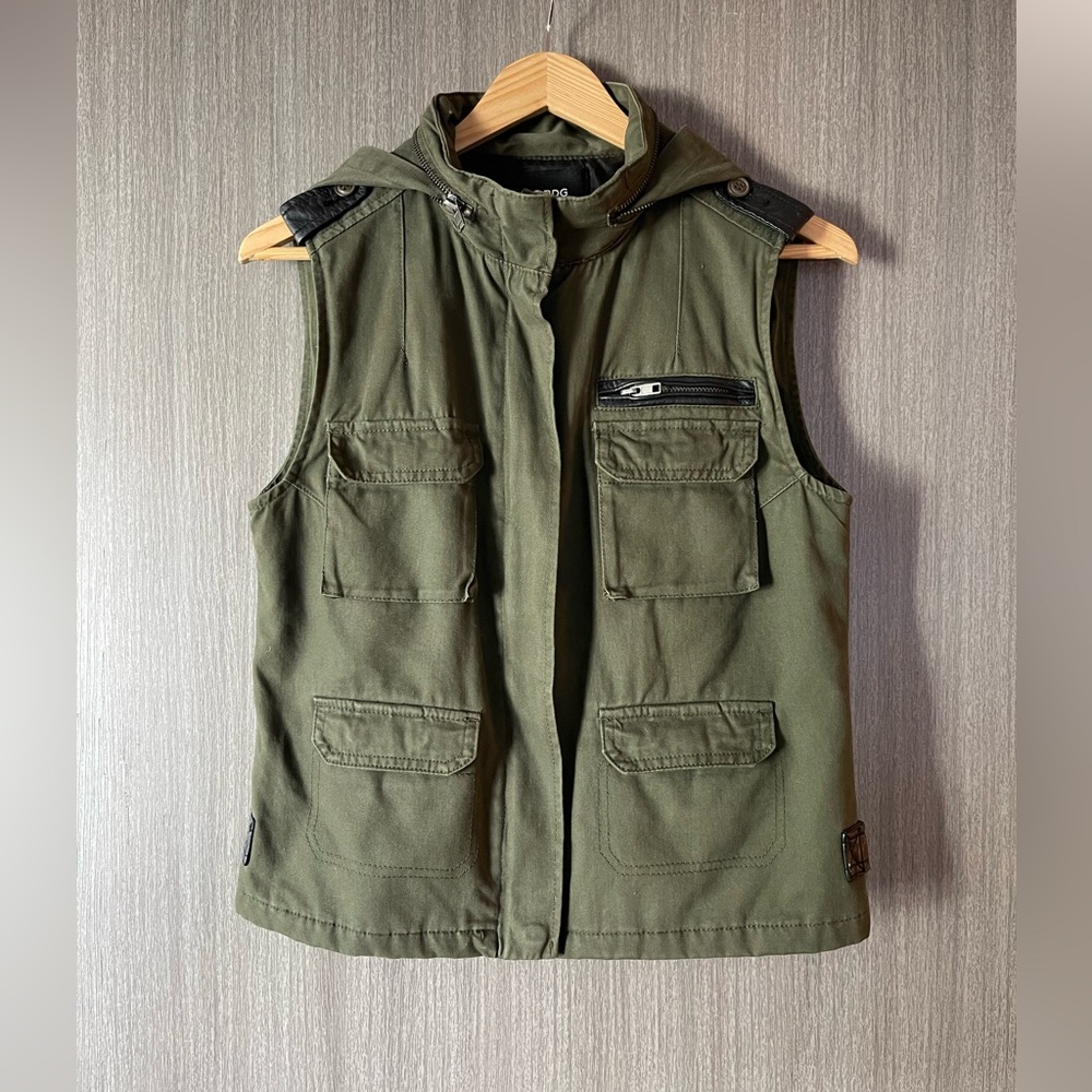 BDG Urban Outfitters Women’s Utility Vest